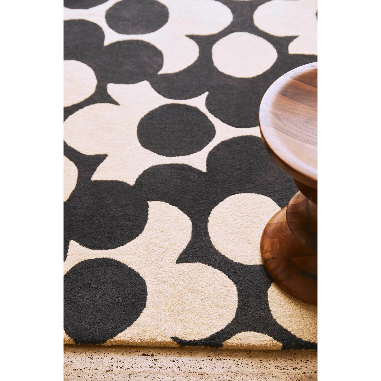Orla Kiely Puzzle Flower Slate 060905 Designer Wool Rug - Rugs Of Beauty - 5