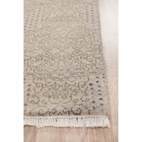 Silver Grey Patterned Hand Knotted Oriental Wool Rug - 3