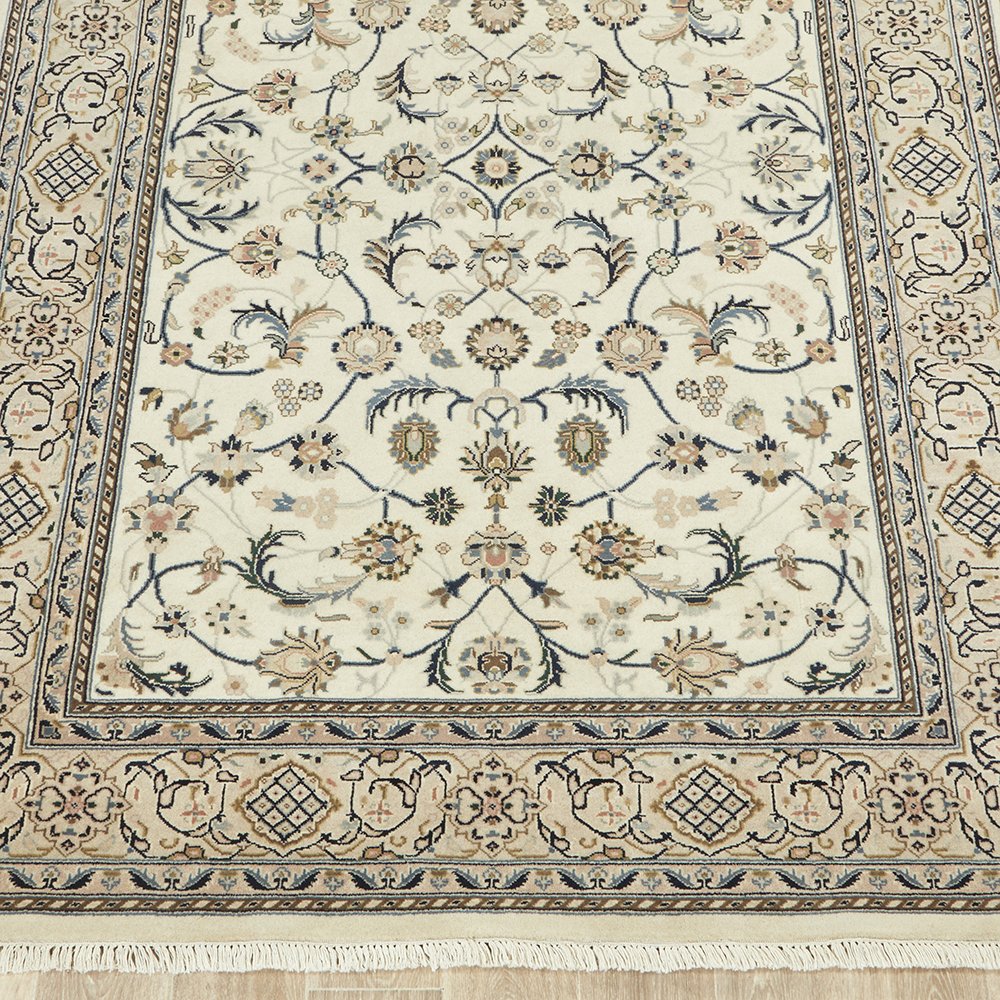 Beige Floral Patterned Hand Knotted Oriental Wool Rug - 2