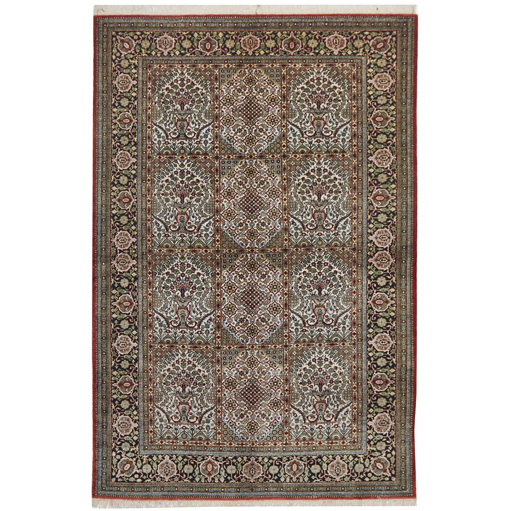 Decorative Hand Knotted Silk Rug with intricate pattern