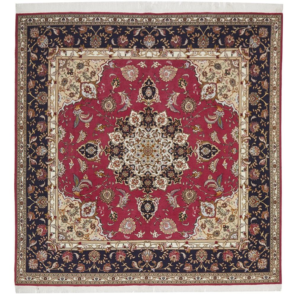 Decorative Persian Wool rug with intricate patterns