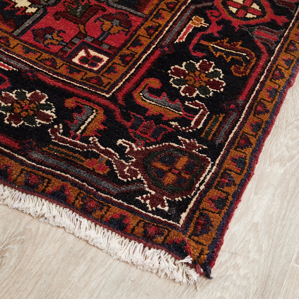 Persian Heriz Medallion Red Beige Multi Colour Hand Knotted Wool Rug - Rugs Of Beauty - 3