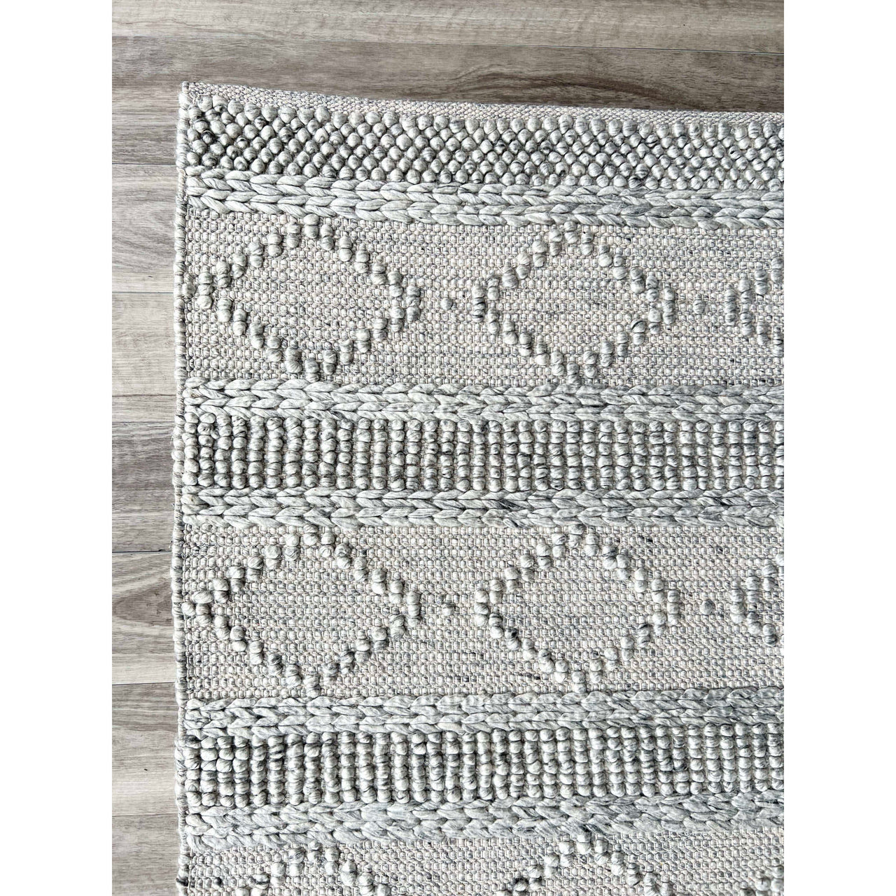 Larissa 1301 Wool Polyester Grey Tribal Rug - Rugs Of Beauty - 3