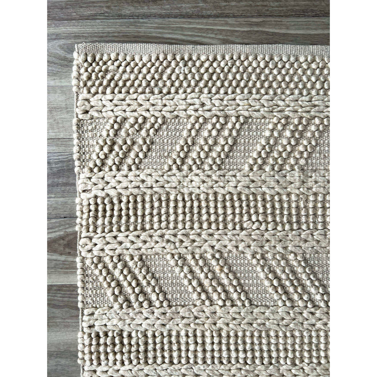 Larissa 1302 Wool Polyester Cream Tribal Rug - Rugs Of Beauty - 3
