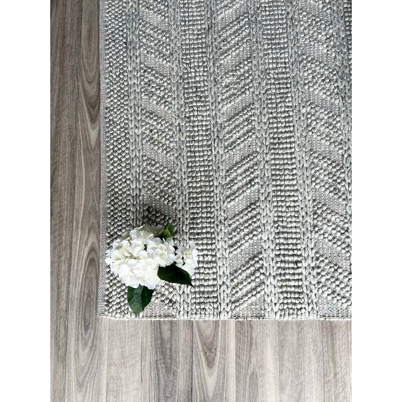 Larissa 1302 Wool Polyester Grey Tribal Rug - Rugs Of Beauty - 2