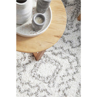 Saguenay 742 Tribal Monochrome Shaggy Rug - Rugs Of Beauty - 9