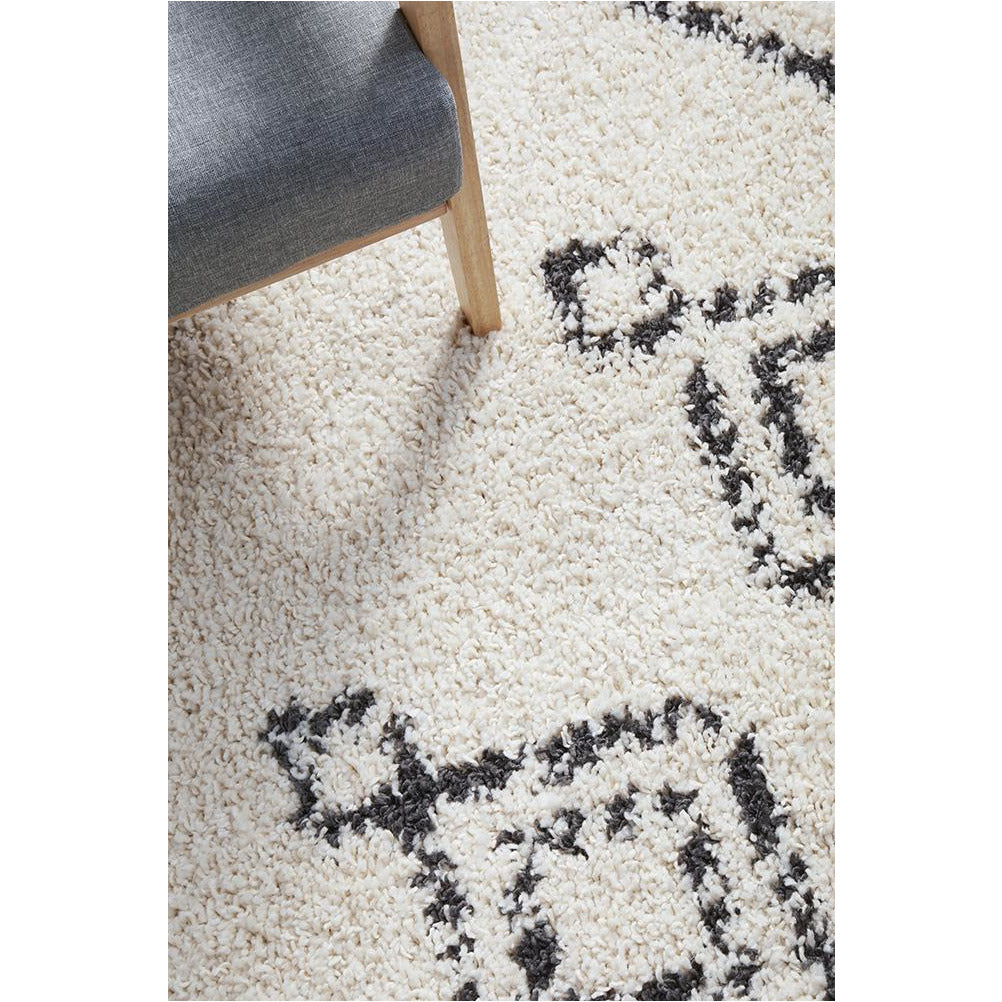 Saguenay 743 Tribal Monochrome Shaggy Rug - Rugs Of Beauty - 5