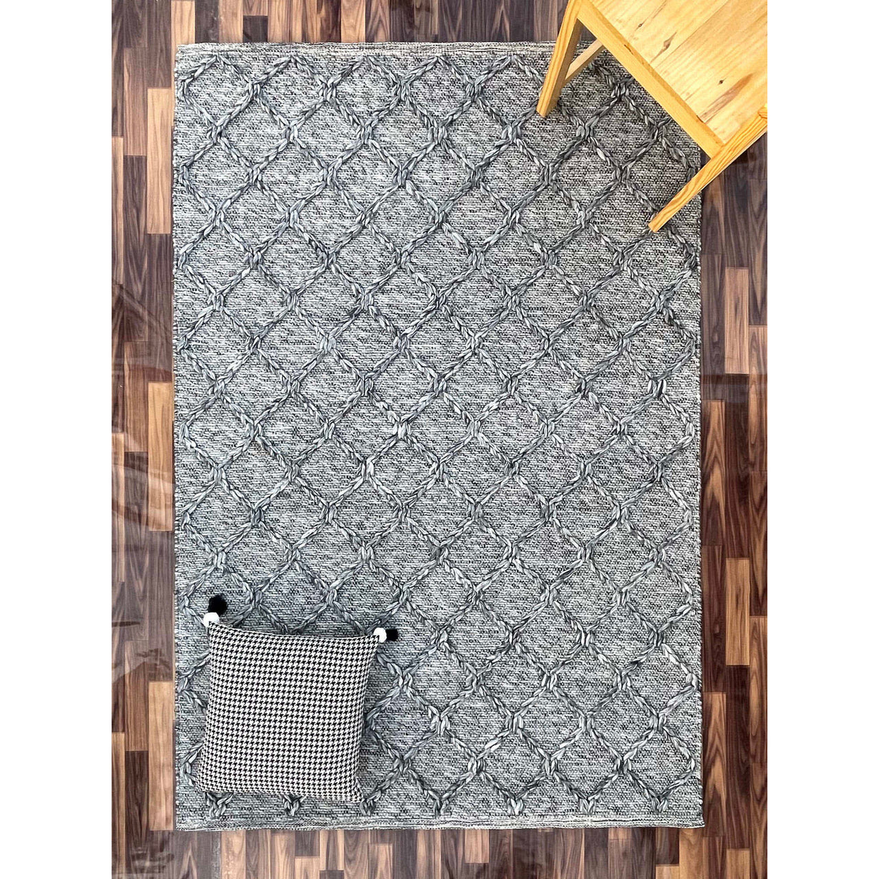 Polyester Rug Side View Agartha 2201 Wool Polyester Grey Trellis Rug – Rugs Of Beauty