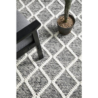 Kalix Grey Hand Loomed Modern Wool Polyester Rug - Rugs Of Beauty - 6
