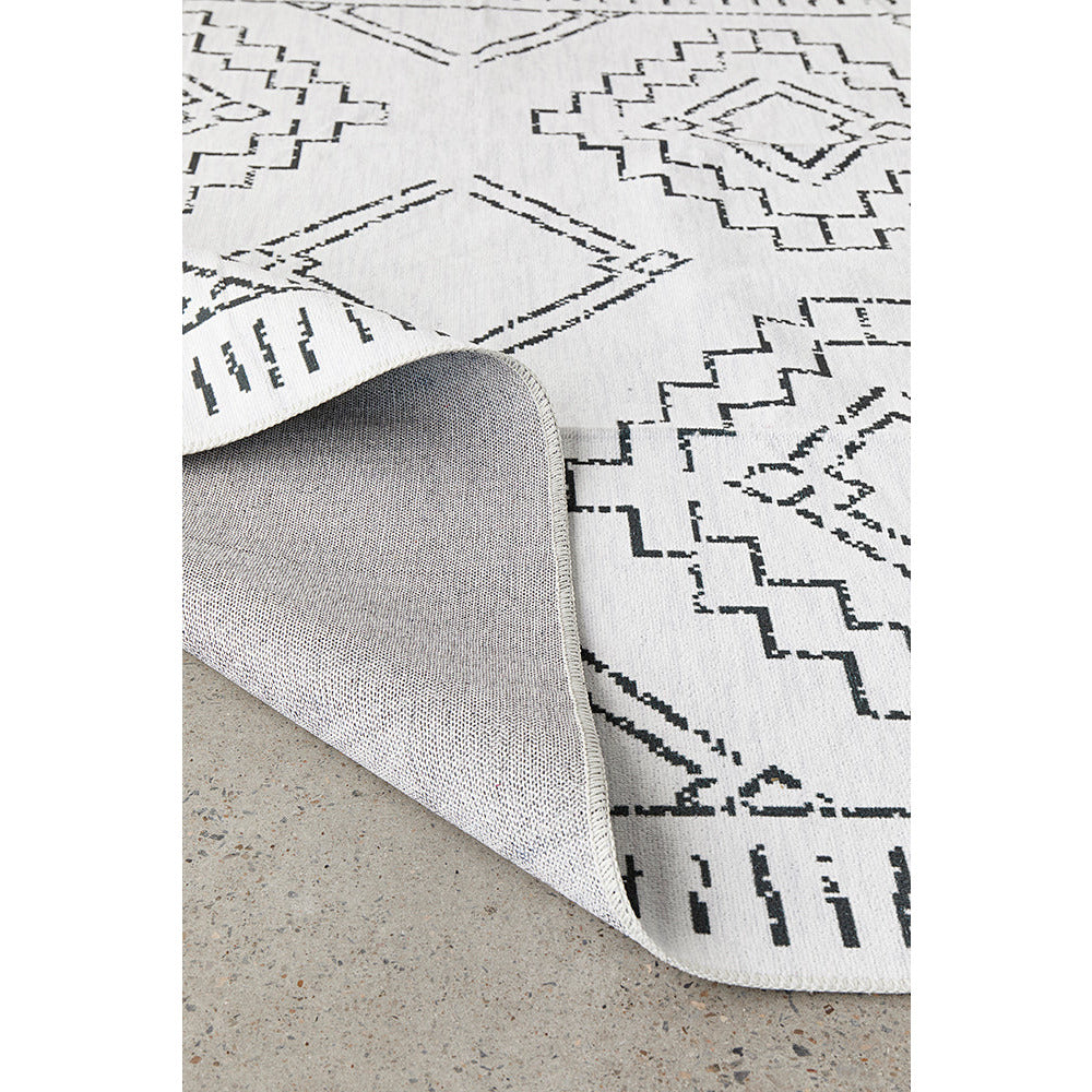 Audin 117 White Black Monochrome Tribal Style Machine Washable Modern Rug - Rugs Of Beauty - 7