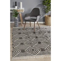 Quivira 484 Charcoal Grey Beige Diamond Patterned Modern Rug - Rugs Of Beauty - 2