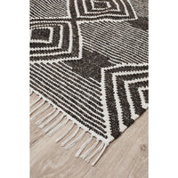 Quivira 484 Charcoal Grey Beige Diamond Patterned Modern Rug - Rugs Of Beauty - 3
