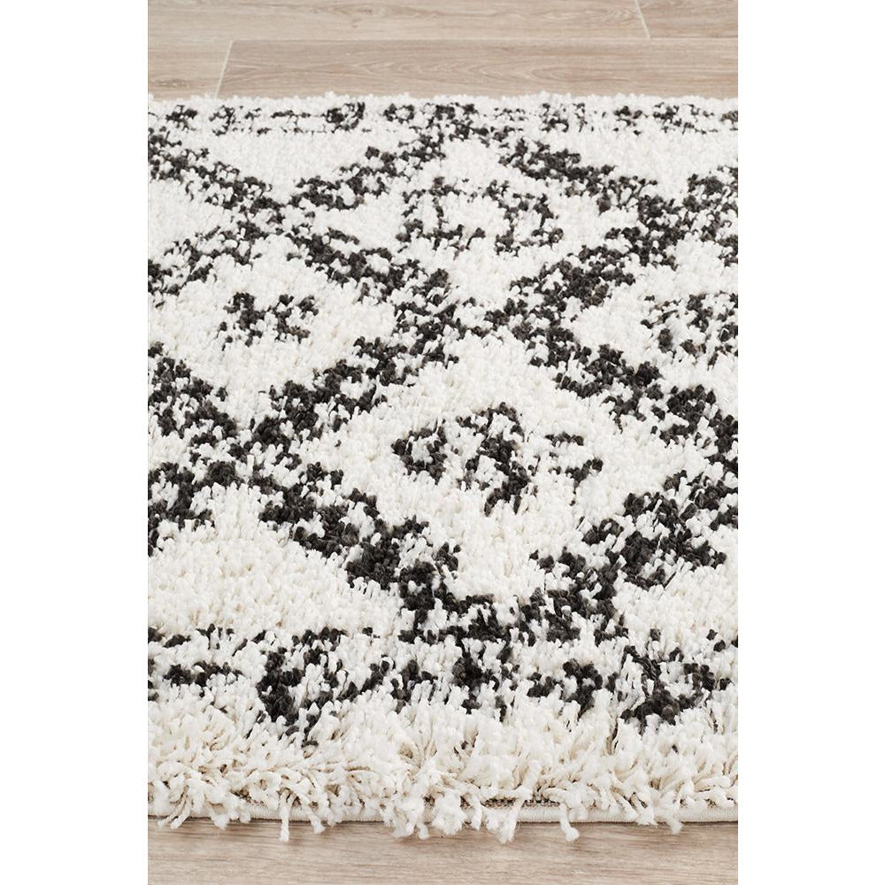 Zaria 153 White Black Moroccan Inspired Modern Shaggy Runner Rug - Rugs Of Beauty - 5