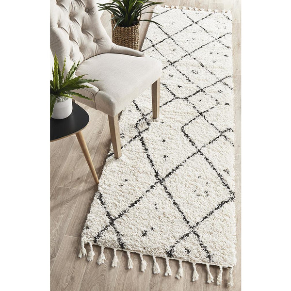 Zaria 154 White Black Moroccan Inspired Modern Shaggy Runner Rug - Rugs Of Beauty - 2