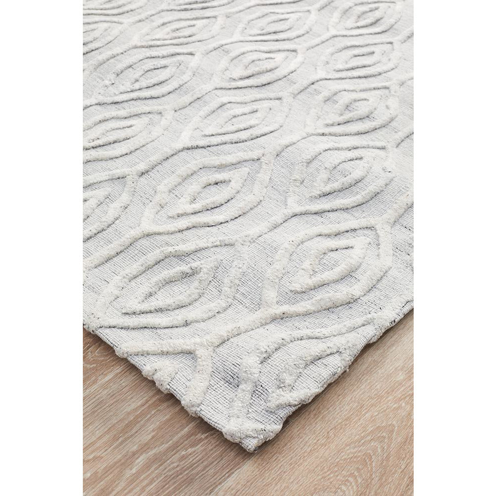 Vienna 2350 Hand Loomed White Patterned Wool and Viscose Modern Rug
