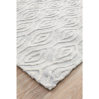 Vienna 2350 Hand Loomed White Patterned Wool and Viscose Modern Rug