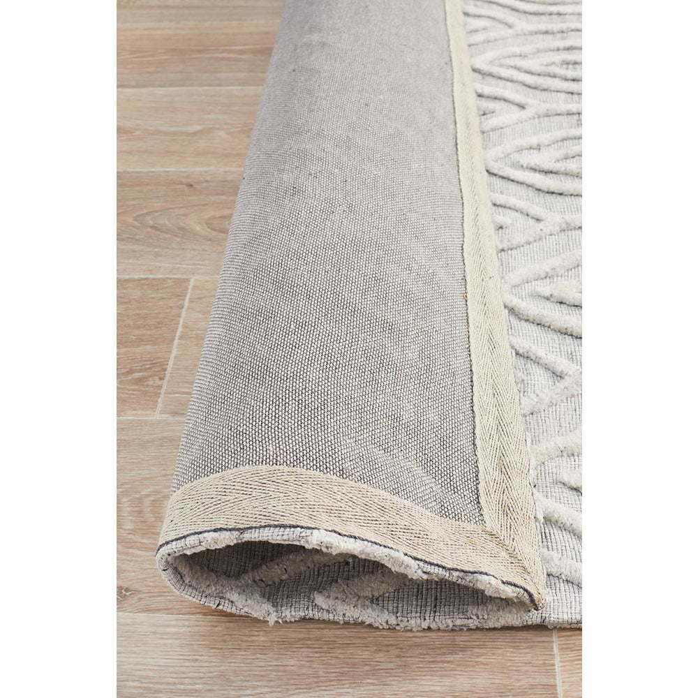 Vienna 2350 Hand Loomed White Patterned Wool and Viscose Modern Rug