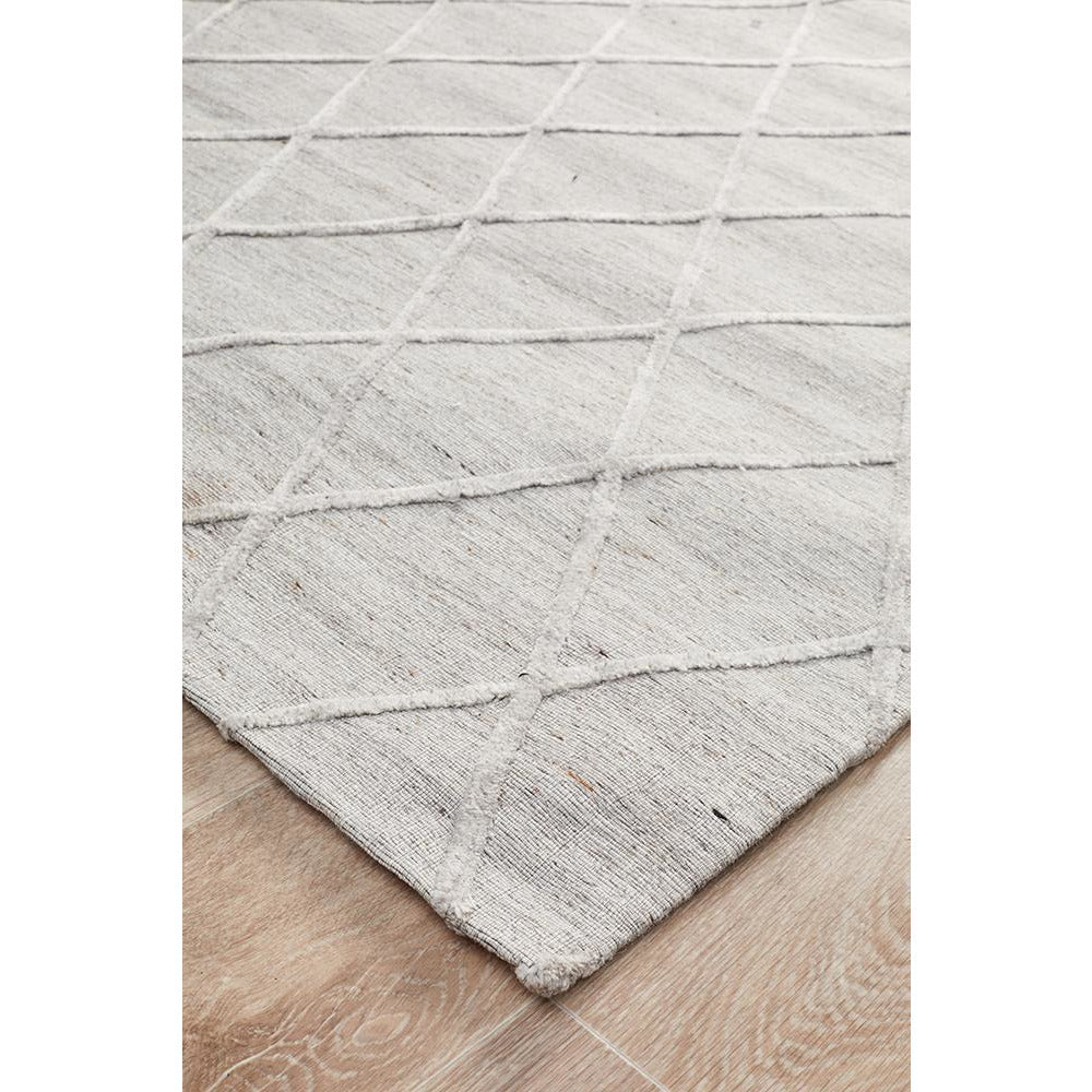 Vienna 2351 Hand Loomed Silver Grey Patterned Wool and Viscose Modern Rug