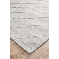 Vienna 2351 Hand Loomed Silver Grey Patterned Wool and Viscose Modern Rug